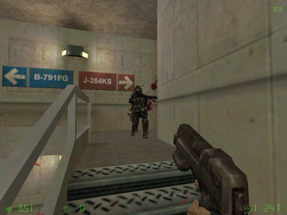 Half-Life Opposing Force 1999 Microsoft Windows PC CD Valve Sierra-PC Gamez USA